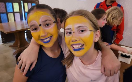 CWW Grade 6: Learning Beyond the Walls